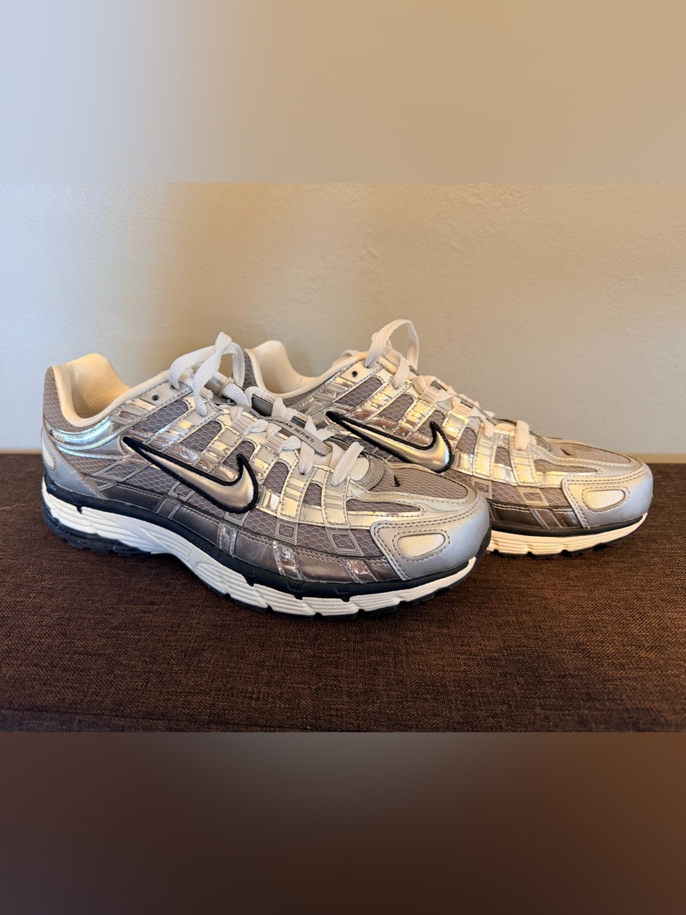 Nike Men’s P-6000 Metallic Sneakers